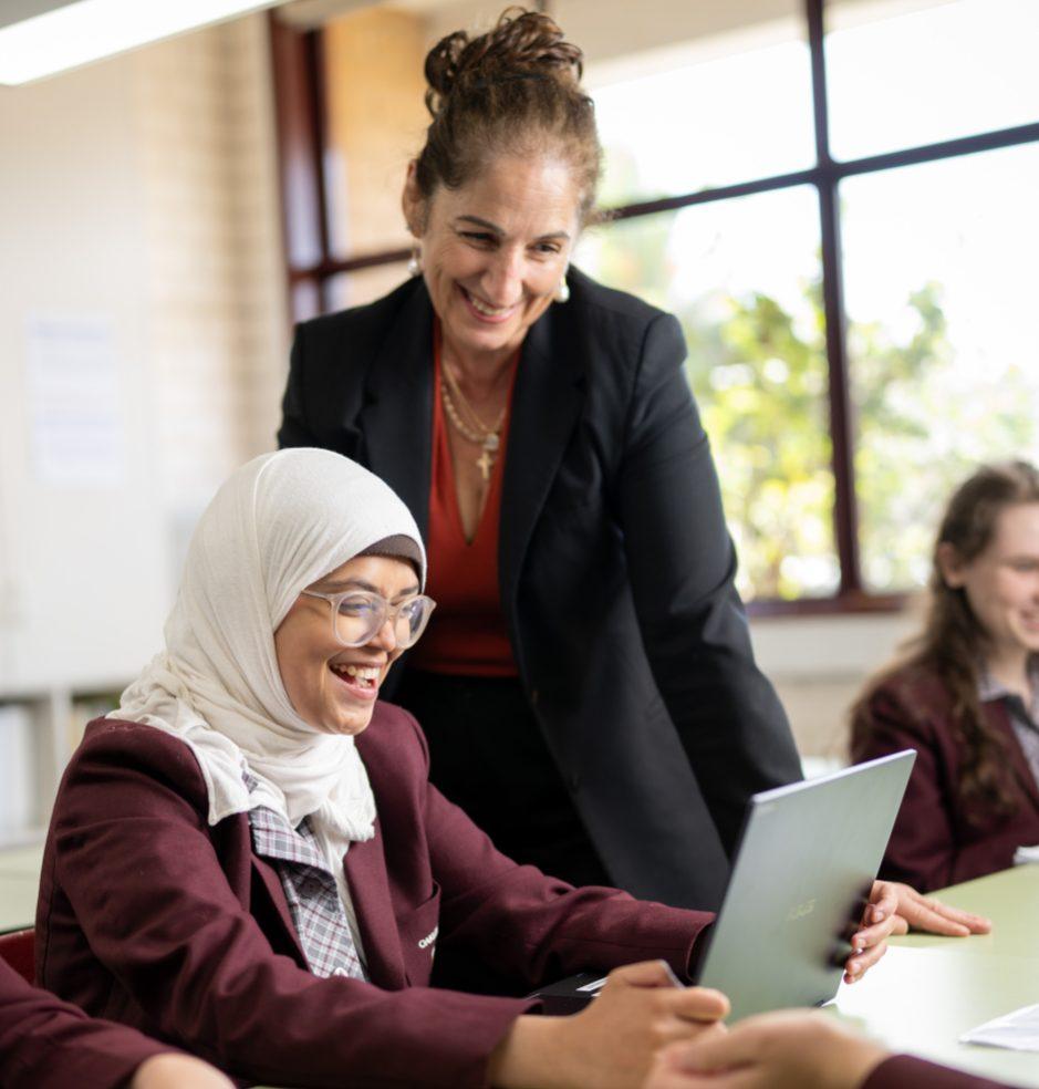 250303 G Blue Z9 7664 Lge