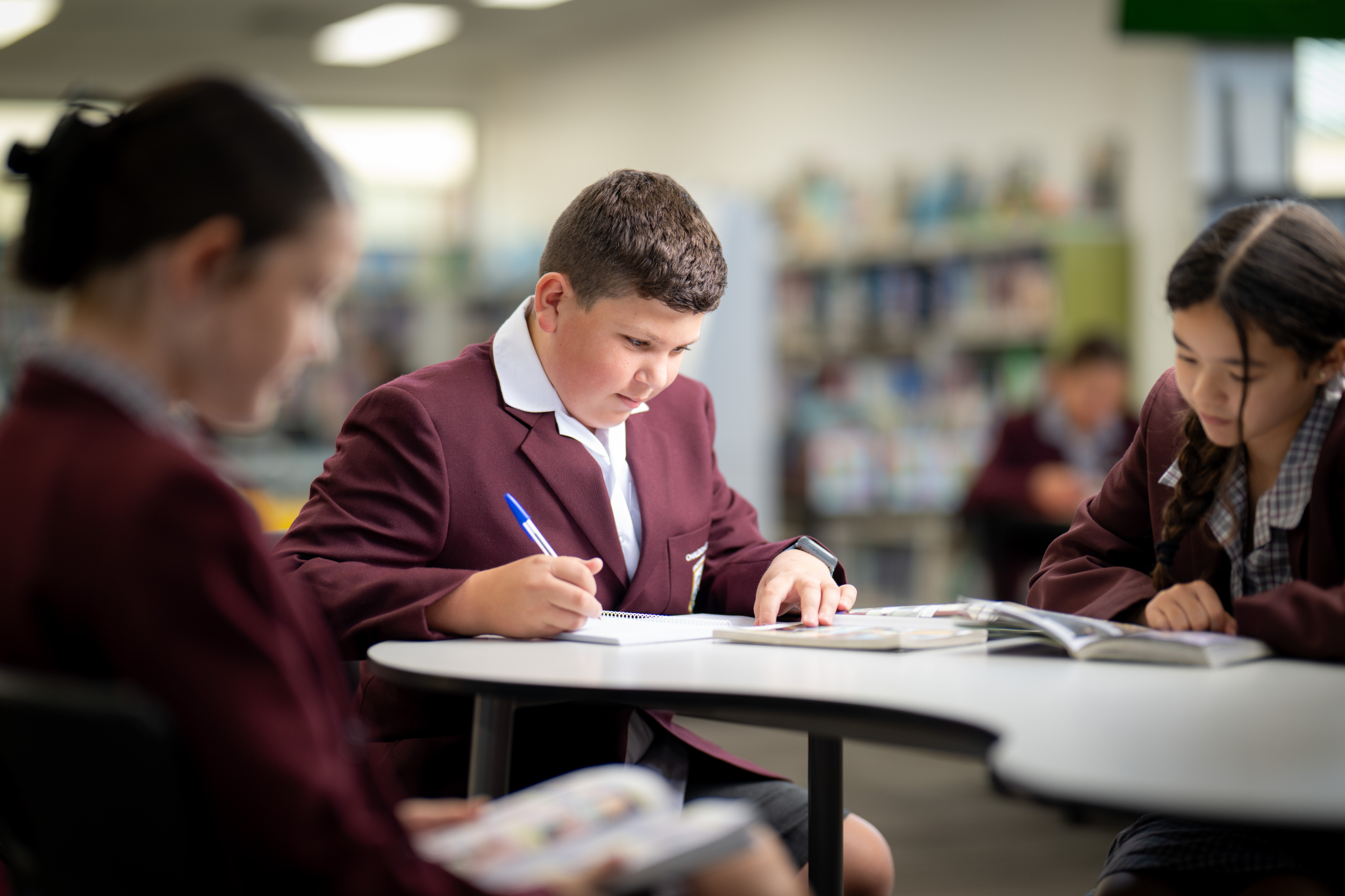 250217 G Blue Z8 7348 Lge