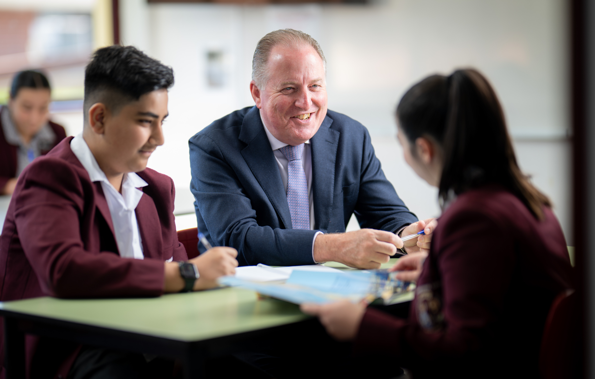 250217 G Blue Z8 7550 Lge